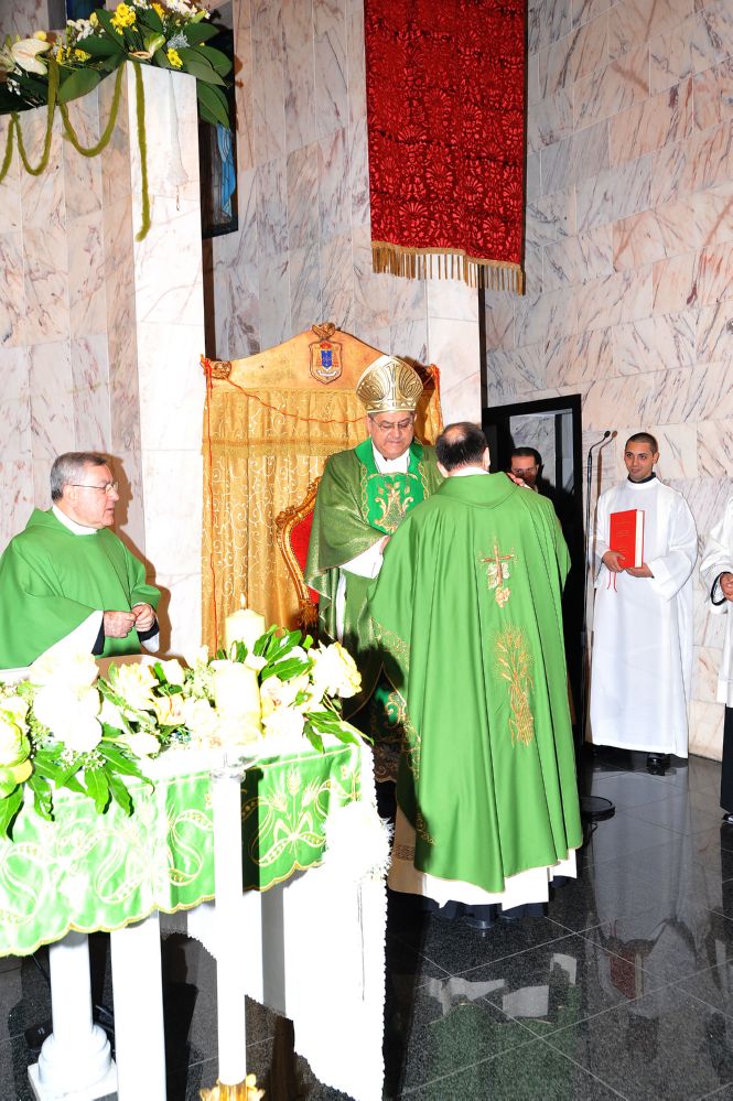 possesso-canonico-don-doriano-12-11-2011 (23)